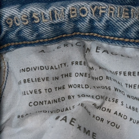 American Eagle 90s slim Boyfriend Jeans Size 6 short - Picture 3 of 4